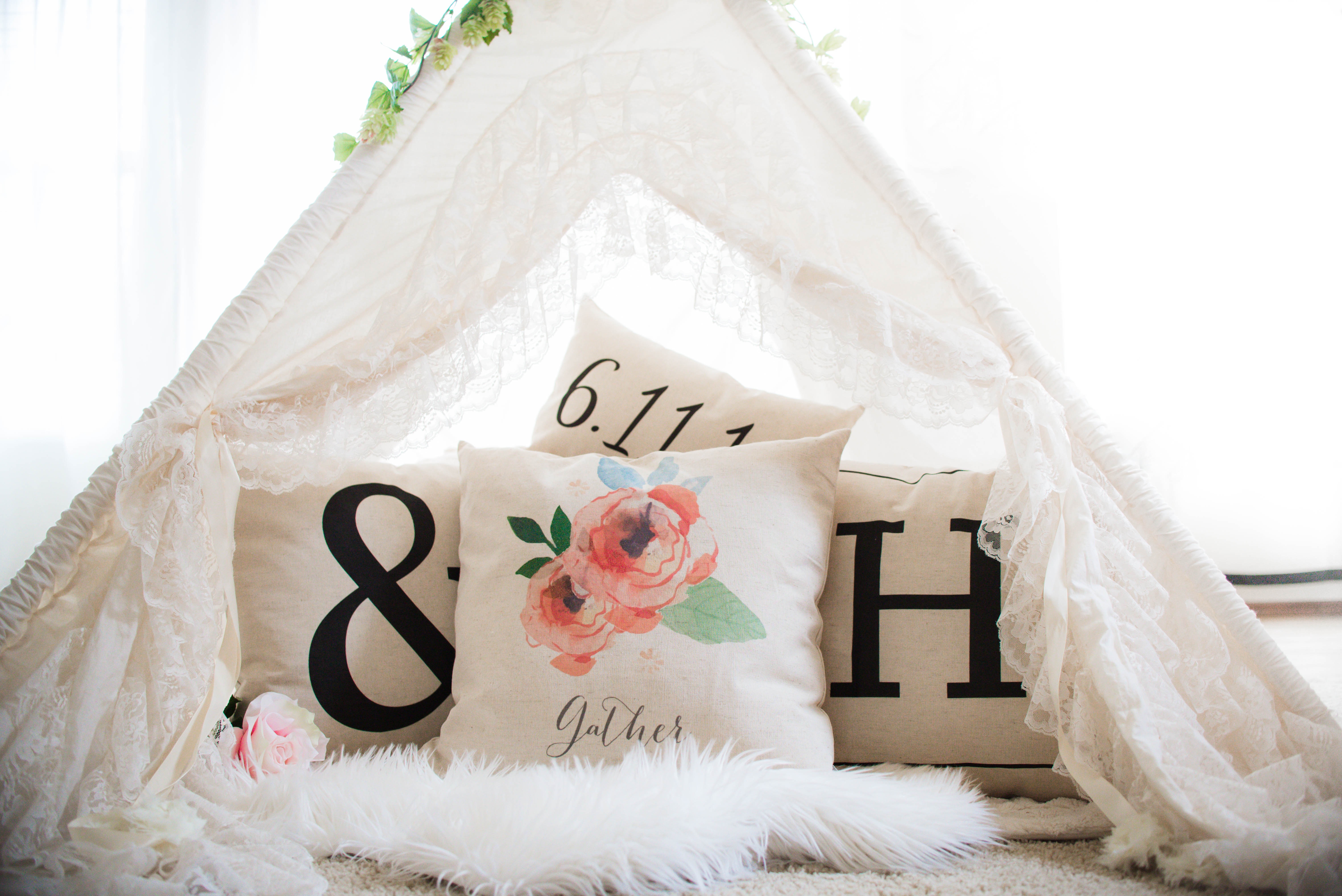 Hand-crafted home decor from So Vintage Chic + a giveaway!