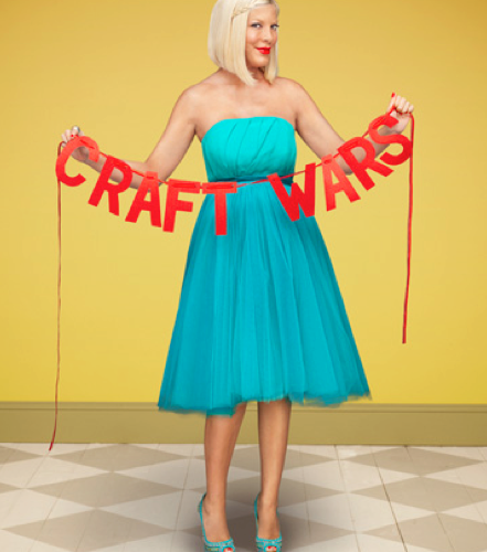 Chatting Crafting With Tori Spelling!